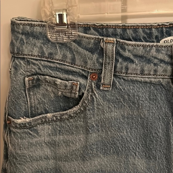 Old Navy High Rise Blue Jeans with Distressed Style - Picture 4 of 11